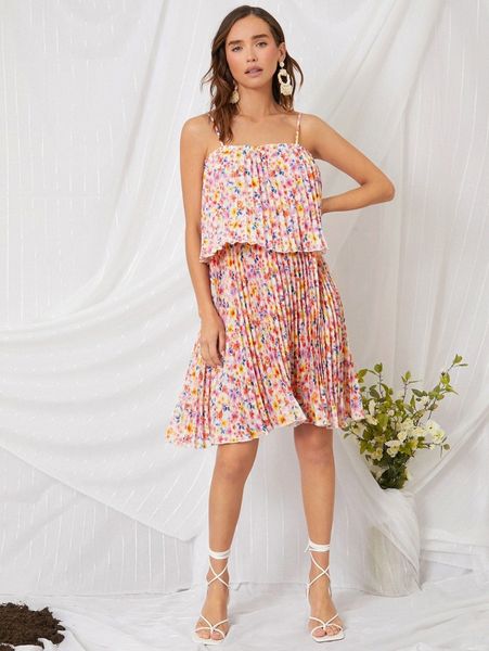 ditsy floral pleated hem cami dress v92k#, Black;gray 
ditsy floral pleated hem cami dress v92k#, Black;gray