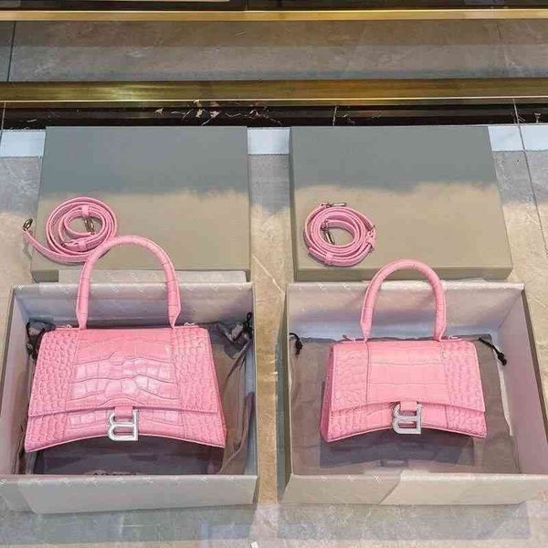 bag italy balenciga designer 2022 fashion b-type crocodile pattern net red hourglass bag fashion women's bag one shoulder messenger han
bag italy balenciga designer 2022 fashion b-type crocodile pattern net red hourglass bag fashion women's bag one shoulder messenger han