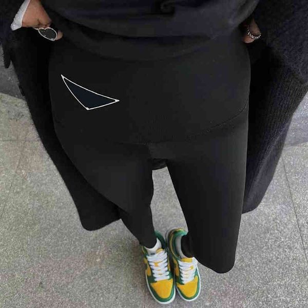 women pants legging spring autumn style lady slim pant trouse yoga leggings outwears high waist sport capris with letters printed, Black
women pants legging spring autumn style lady slim pant trouse yoga leggings outwears high waist sport capris with letters printed, Black