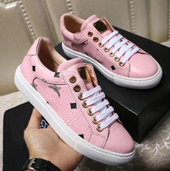 2021 women luxury flat leather shoes fashion lady embroidery loafer designer gril runing shoe women's slipper casual loafers sports sne
2021 women luxury flat leather shoes fashion lady embroidery loafer designer gril runing shoe women's slipper casual loafers sports sne