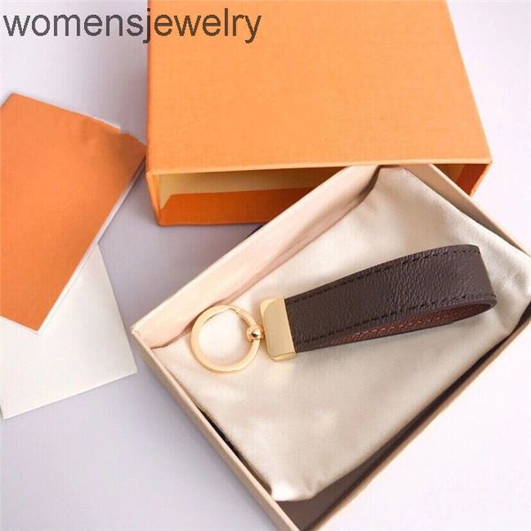 2021 luxury keychain high qualtiy & ring holder brand designers key chain porte clef gift men women car bag keychains aaa888, Silver
2021 luxury keychain high qualtiy & ring holder brand designers key chain porte clef gift men women car bag keychains aaa888, Silver