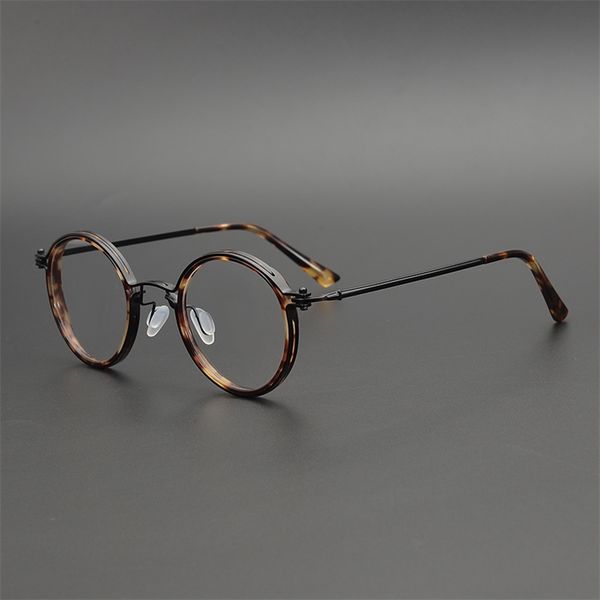 50% off factory outlet sale classical style vintage glasses personalized lovers men's and women's glasses frame literary glasses f, White;black 
50% off factory outlet sale classical style vintage glasses personalized lovers men's and women's glasses frame literary glasses f, White;black