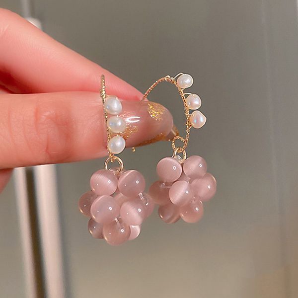 personality pearl grape string dangle earrings for women simple temperament advanced exquisite korean fashion jewelry gift, Silver
personality pearl grape string dangle earrings for women simple temperament advanced exquisite korean fashion jewelry gift, Silver