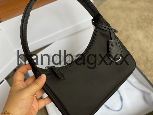 bags handbag women 2022 designers shoulder bag hobo handbags baguette nylon lady luxurys multiple colors fashion tote purse
bags handbag women 2022 designers shoulder bag hobo handbags baguette nylon lady luxurys multiple colors fashion tote purse