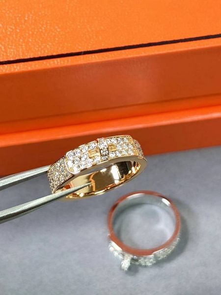 diamond set band rings for men and women high-end custom full diamond gold sterling silver couples ring jewelry accessories
diamond set band rings for men and women high-end custom full diamond gold sterling silver couples ring jewelry accessories