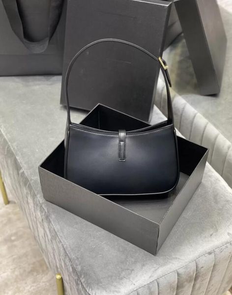 wholesale canvas hobo bag for women shoulder chest pack lady tote chains handbags presbyopic purse messenger bag nylon
wholesale canvas hobo bag for women shoulder chest pack lady tote chains handbags presbyopic purse messenger bag nylon