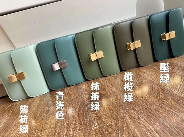womens bag new crossbody shoulder bag triumphal gate box tofu bag small square original stewardess
womens bag new crossbody shoulder bag triumphal gate box tofu bag small square original stewardess