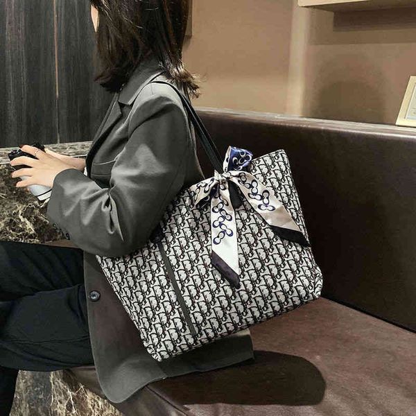 bags sale purses tote women's new high-capacity canvas letter versatile sling one shoulder shopping bag
bags sale purses tote women's new high-capacity canvas letter versatile sling one shoulder shopping bag