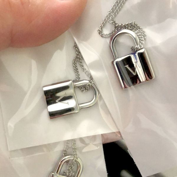 gold lock necklace woman stainless steel 45cm chain necklace pendant jewelry on the neck valentine day christmas gifts for girlfriend wholes, Silver
gold lock necklace woman stainless steel 45cm chain necklace pendant jewelry on the neck valentine day christmas gifts for girlfriend wholes, Silver
