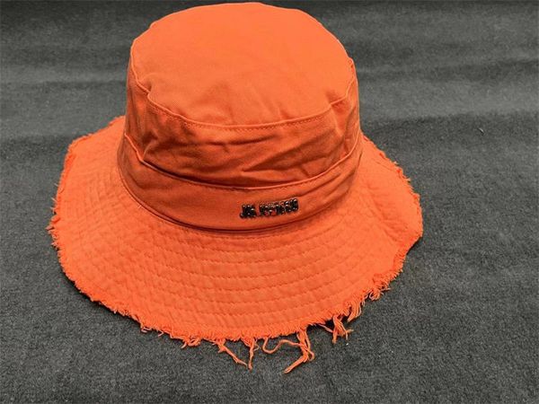 luxurys designers bucket hats men's and women's outdoor travel leisure fashion sun hat fisherman's cap 8 color very good, Blue;gray
luxurys designers bucket hats men's and women's outdoor travel leisure fashion sun hat fisherman's cap 8 color very good, Blue;gray