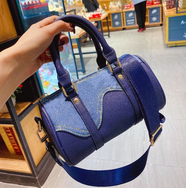 printed shoulder pillow bag retiro old flower handbag classic leather crossbody back bags ladies denim canvas package fashion zipper pocket
printed shoulder pillow bag retiro old flower handbag classic leather crossbody back bags ladies denim canvas package fashion zipper pocket