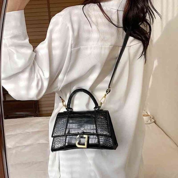 alligator hourglass bag women's 2022 newfashion handbag black white with versatile one shoulder msenger bags
alligator hourglass bag women's 2022 newfashion handbag black white with versatile one shoulder msenger bags