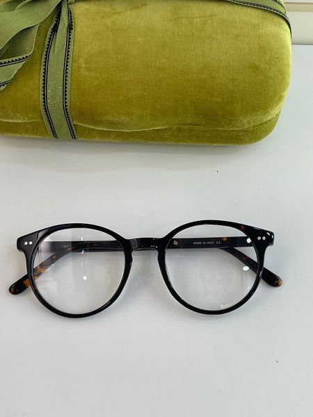 womens eyeglasses frame clear lens men sun gasses 5298 fashion style protects eyes uv400 with case, Silver
womens eyeglasses frame clear lens men sun gasses 5298 fashion style protects eyes uv400 with case, Silver