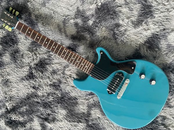 china electric guitar junior style blue color 1 p90 pickup mahogany body and neck 6 strings
china electric guitar junior style blue color 1 p90 pickup mahogany body and neck 6 strings