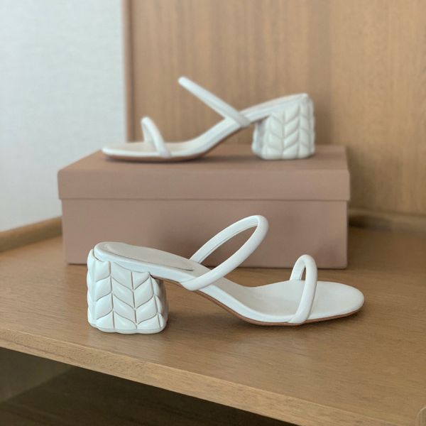 2022 summer new strapless open-toed women's sandals with special heel fashion leather women's slippers, Black
2022 summer new strapless open-toed women's sandals with special heel fashion leather women's slippers, Black