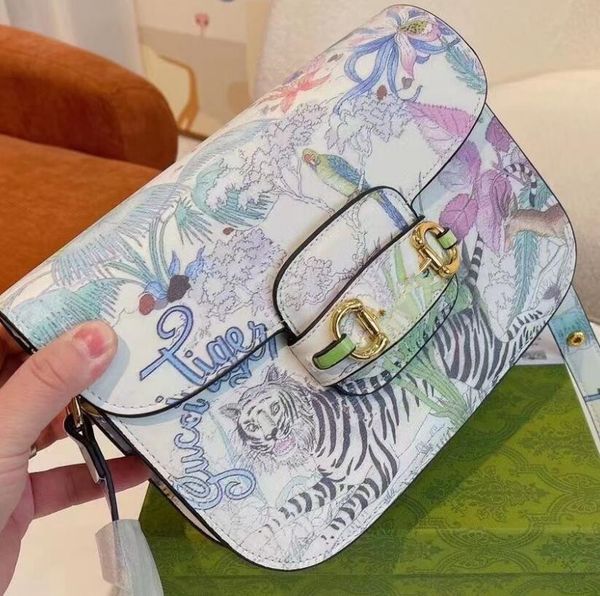 vintage metal buckle messenger bag tiger limited painted women shoulder bags crossbody designer animal flowers and birds handbags luxury bra
vintage metal buckle messenger bag tiger limited painted women shoulder bags crossbody designer animal flowers and birds handbags luxury bra