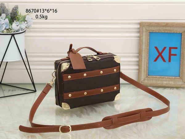 women's designers luxury famous shoulder bag totes purse handbag message bags cluth brand classic crossbody pu lady #8670 mini 16cm old
women's designers luxury famous shoulder bag totes purse handbag message bags cluth brand classic crossbody pu lady #8670 mini 16cm old