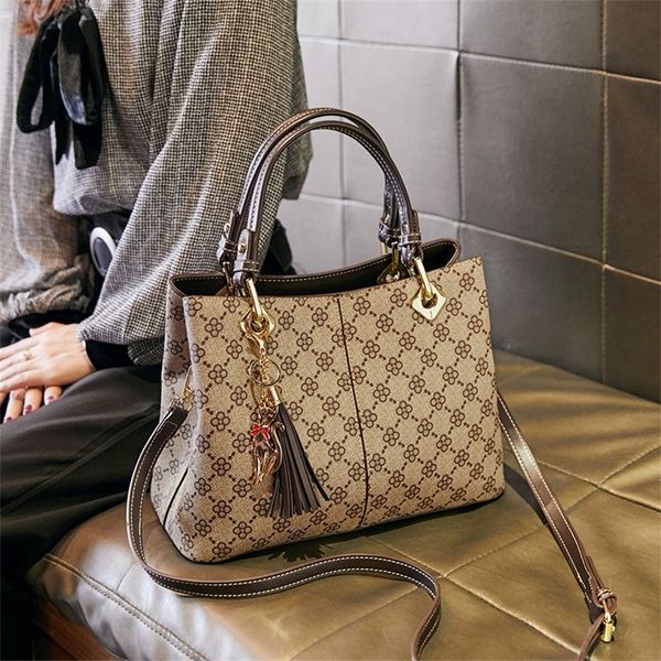 women's summer fashion women's middle-aged mother's versatile one messenger trend 45% off sell online
women's summer fashion women's middle-aged mother's versatile one messenger trend 45% off sell online
