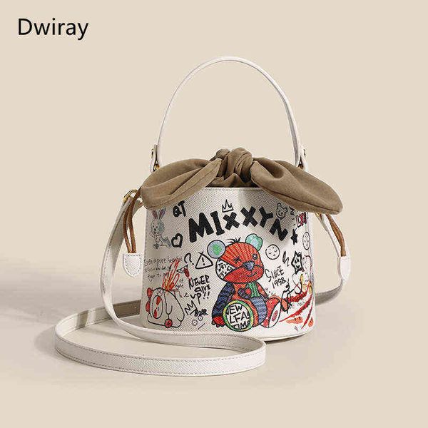bear doodle series woman shoulder bag leather shoulder strap beach bag handbag luxury designer crossbody bags 2022 dwiray g220423
bear doodle series woman shoulder bag leather shoulder strap beach bag handbag luxury designer crossbody bags 2022 dwiray g220423