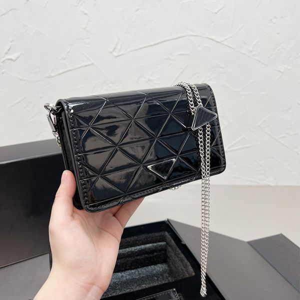 mirror bright shoulder flap bag chains crossbody messenger bags silver color geometric triangle thread women square clutch pouch female wall
mirror bright shoulder flap bag chains crossbody messenger bags silver color geometric triangle thread women square clutch pouch female wall