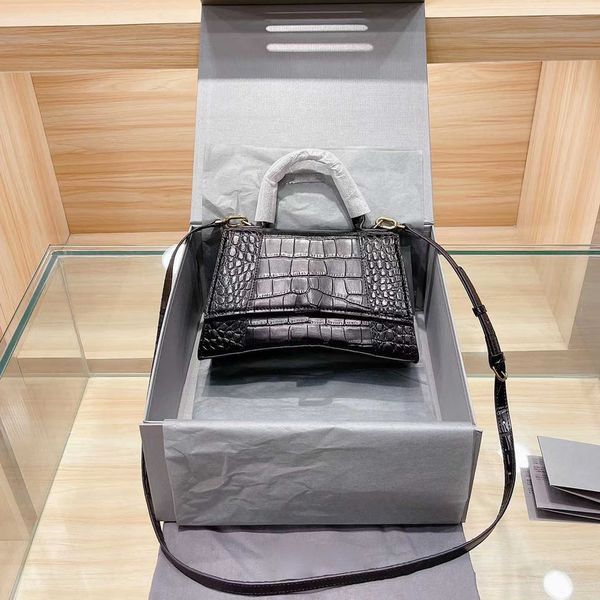 2022 designers bags luxurys women crossbody shoulder bag large capacity handbag alligator pattern lady purse black and pink 6lv8
2022 designers bags luxurys women crossbody shoulder bag large capacity handbag alligator pattern lady purse black and pink 6lv8