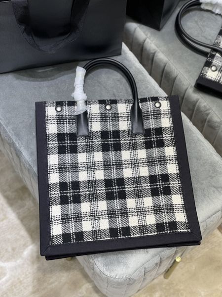 women weaving embroidery bag brand shoulder luxury handbags style ladies shopping bag, Black;red
women weaving embroidery bag brand shoulder luxury handbags style ladies shopping bag, Black;red