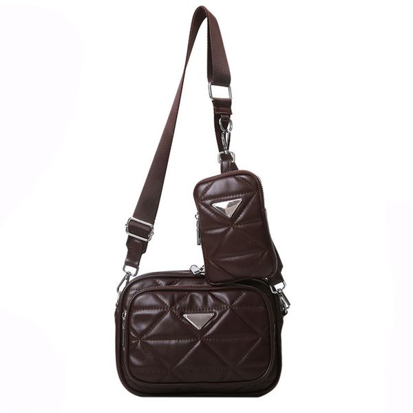 79%2022 new luxury bags casual wide strap hanging one texture rhombus bagwomen's fashion bags
79%2022 new luxury bags casual wide strap hanging one texture rhombus bagwomen's fashion bags