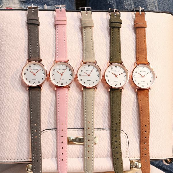 women's simple vintage watches for women dial wristwatch leather strap wrist watch ladies casual bracelet watches, Slivery;brown
women's simple vintage watches for women dial wristwatch leather strap wrist watch ladies casual bracelet watches, Slivery;brown