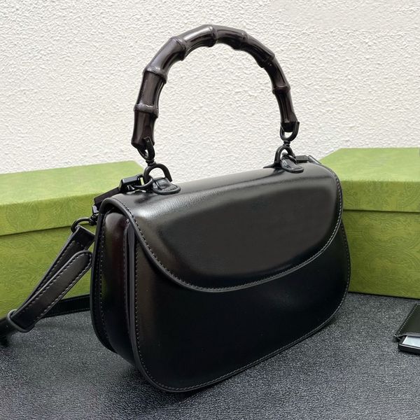 women shoulder bags women chain crossbody bag fashion quilted heart leather handbags female famous designer purse bag
women shoulder bags women chain crossbody bag fashion quilted heart leather handbags female famous designer purse bag