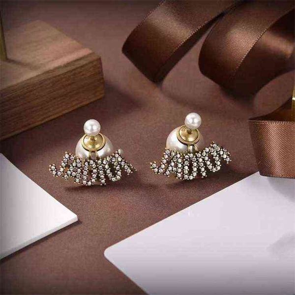 50% off online high-end version letter pearl women's light luxury fashion high sense full of diamond earrings, Golden
50% off online high-end version letter pearl women's light luxury fashion high sense full of diamond earrings, Golden