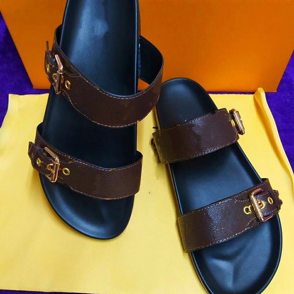 fashion luxury classics sandals designer slippers stylish slides 2 straps with adjusted gold buckles women summer. 35-46m men andwomen alike, Black
fashion luxury classics sandals designer slippers stylish slides 2 straps with adjusted gold buckles women summer. 35-46m men andwomen alike, Black