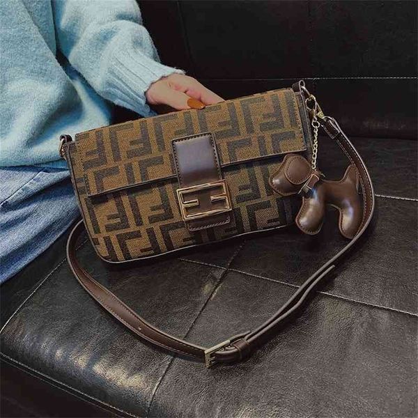 fashionable women's new classic horizontal envelope high sense trend versatile messenger clearance outlet sale
fashionable women's new classic horizontal envelope high sense trend versatile messenger clearance outlet sale