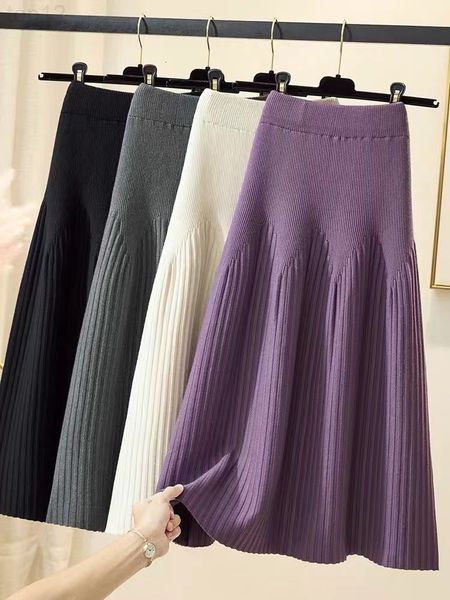 designer2021 autumn and winter new mid length a-line skirt, versatile knitted pleated thin covering the crotch luxurious, White
designer2021 autumn and winter new mid length a-line skirt, versatile knitted pleated thin covering the crotch luxurious, White