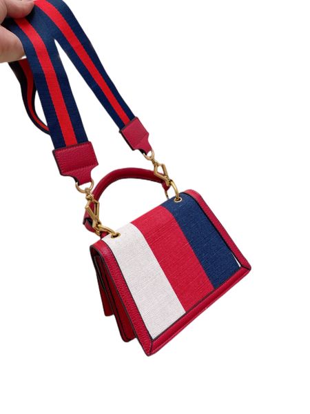 22ss classic lady bee handbag shoulder bag queen margaret gorgeous noble calfskin imported from italy fashion shopping satchels crossbody me
22ss classic lady bee handbag shoulder bag queen margaret gorgeous noble calfskin imported from italy fashion shopping satchels crossbody me