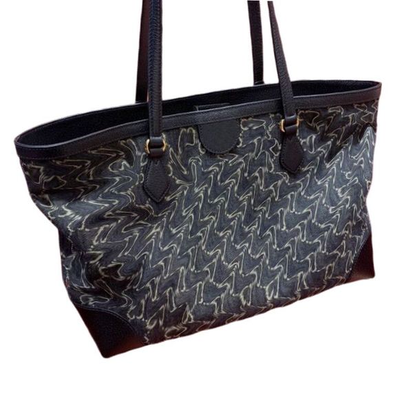 2022 vintage luxury bags black denim large capacity designer totes fashion shopping handbags shoulder bag lady messenger travel leisure tote
2022 vintage luxury bags black denim large capacity designer totes fashion shopping handbags shoulder bag lady messenger travel leisure tote