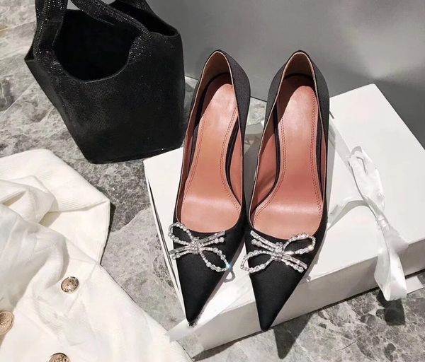 2022 designer's latest versatile women's dress shoes pointed toes with bowknot genuine leather shallow mouth high heels shoes, Black
2022 designer's latest versatile women's dress shoes pointed toes with bowknot genuine leather shallow mouth high heels shoes, Black