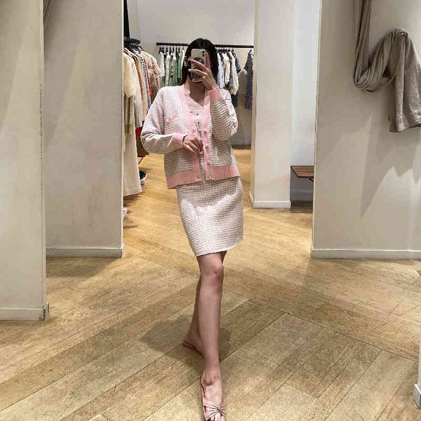 two piece dress fadan s family early autumn style small fragrance thousand bird lattice sweater coat suspender skirt two-piece suit, White
two piece dress fadan s family early autumn style small fragrance thousand bird lattice sweater coat suspender skirt two-piece suit, White