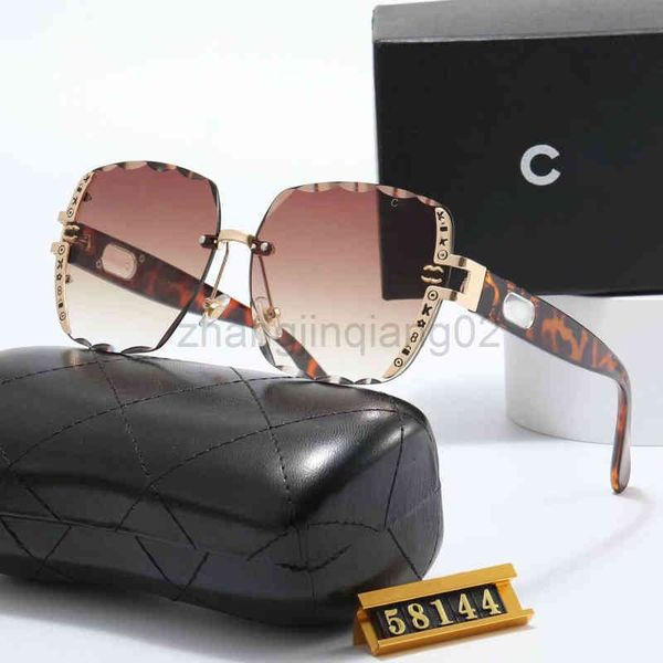 designer channel sunglass luxurious fashion eyewear woman mens lovers popular brand trend blue light sunshade leisure vintage baseball sport, White;black
designer channel sunglass luxurious fashion eyewear woman mens lovers popular brand trend blue light sunshade leisure vintage baseball sport, White;black