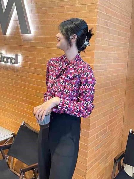 women's blouses & shirts 's mulberry silk letter printing bow knot stand collar ribbon shirt blouse women, White
women's blouses & shirts 's mulberry silk letter printing bow knot stand collar ribbon shirt blouse women, White