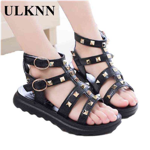 ulknn girls' sandals 2021 summer new princess shoes children's soft-soled non-slip middle-aged children's rivet roman shoes g, Black;red
ulknn girls' sandals 2021 summer new princess shoes children's soft-soled non-slip middle-aged children's rivet roman shoes g, Black;red