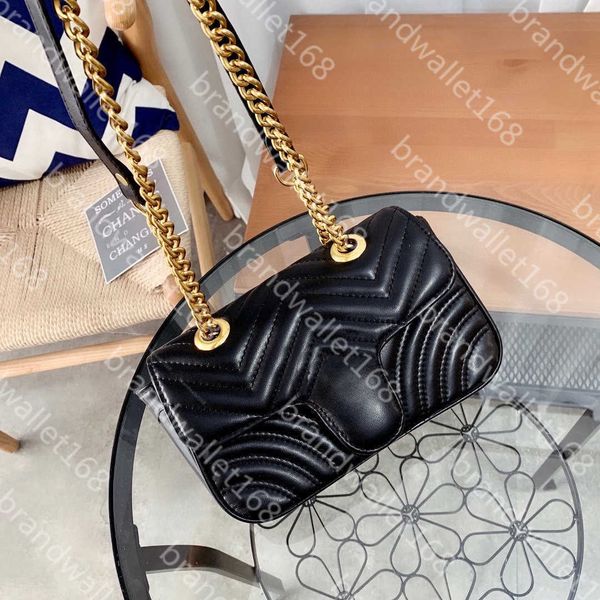 luxurys women chain crossbody bags designers heart v wave pattern shoulder bags messenger bags pruse chain tote pruses
luxurys women chain crossbody bags designers heart v wave pattern shoulder bags messenger bags pruse chain tote pruses