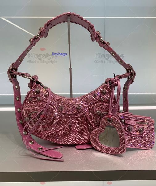 designer bags balencaigass le cagole full diamond half moon dumplings motorcycle bag messenger handbag
designer bags balencaigass le cagole full diamond half moon dumplings motorcycle bag messenger handbag