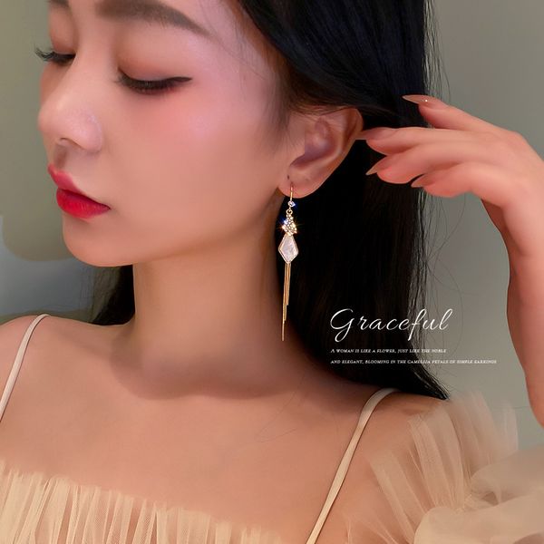 korean fashion exaggerated long fringe earrings female personality diamond ear hook earrings online influencer refined geometric eardrop, Golden
korean fashion exaggerated long fringe earrings female personality diamond ear hook earrings online influencer refined geometric eardrop, Golden