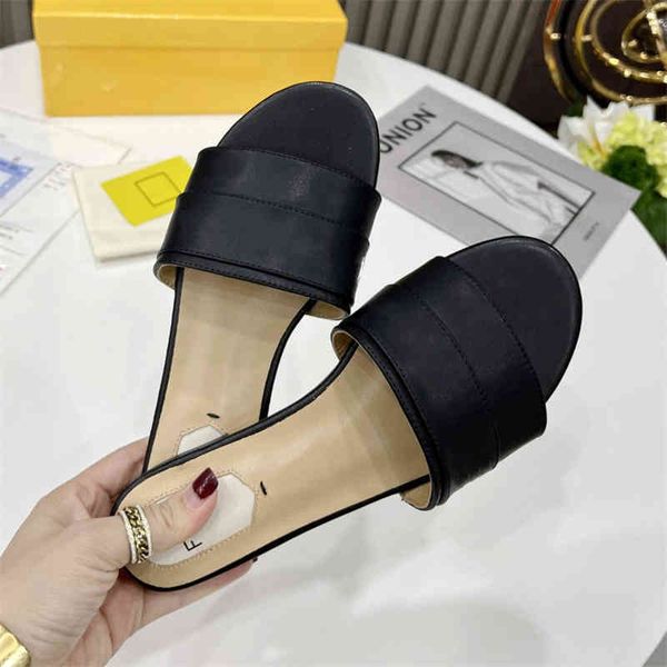 slippers european and american leisure low heel home outdoor beach flip flop women's sandals large wharf layer cowhide shoes y0qm, Black
slippers european and american leisure low heel home outdoor beach flip flop women's sandals large wharf layer cowhide shoes y0qm, Black