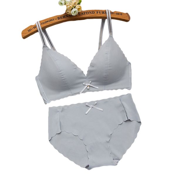 solid color bras sets gather no steel ring trace thin girl small bra french bralette ladies underwear bra and panty new design, Red;black
solid color bras sets gather no steel ring trace thin girl small bra french bralette ladies underwear bra and panty new design, Red;black
