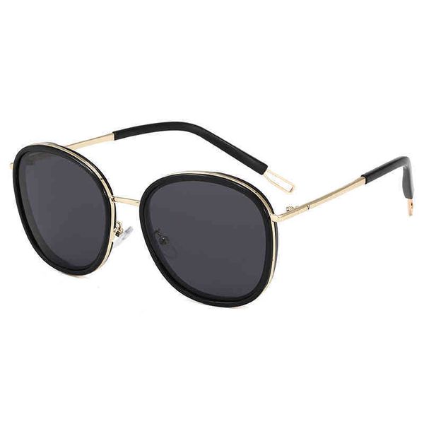 2022 new korean polarized sunglass net red round face thin black frame glass women, White;black
2022 new korean polarized sunglass net red round face thin black frame glass women, White;black