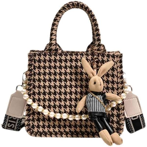 68% off large capacity female new winter net red fashion versatile messenger bag pearl portable lattice tote bag
68% off large capacity female new winter net red fashion versatile messenger bag pearl portable lattice tote bag