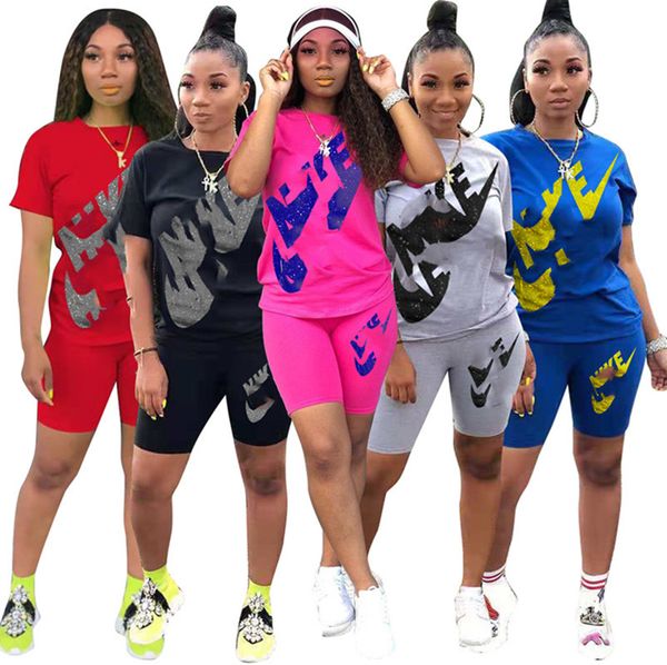 2022 designer wholesale summer women's tracksuits sport outfits letter shirt+shorts fashion matching set 2 piece tracksuit women clothe, Gray
2022 designer wholesale summer women's tracksuits sport outfits letter shirt+shorts fashion matching set 2 piece tracksuit women clothe, Gray