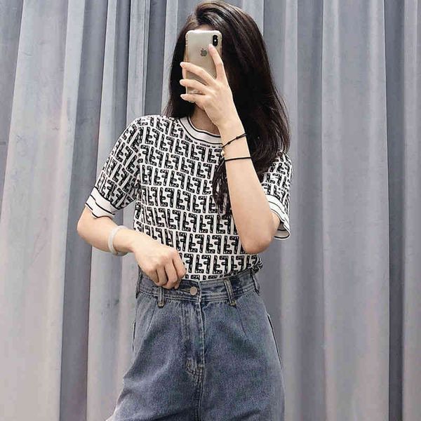 ice silk knitted 2022 double f letter design age short sleeve brand summer women's shirt, White
ice silk knitted 2022 double f letter design age short sleeve brand summer women's shirt, White