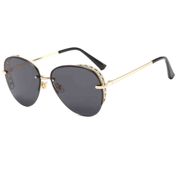 men's ladies brand sunglasses wholesale new elegant women's frame exquisite thick edged rimmed trend metal 8750, White;black
men's ladies brand sunglasses wholesale new elegant women's frame exquisite thick edged rimmed trend metal 8750, White;black